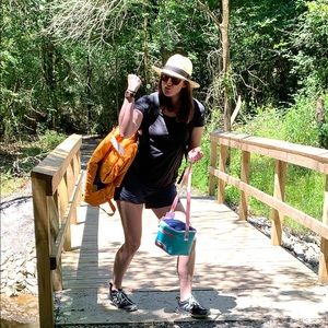 Meet your Posher, Lauren